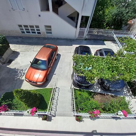 Baska Voda Apartments - Steps From The Beach, Free Parking, Central Location מראה חיצוני תמונה
