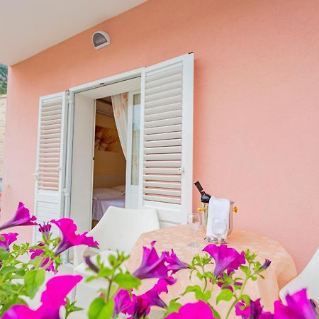 Baska Voda Apartments - Steps From The Beach, Free Parking, Central Location מראה חיצוני תמונה