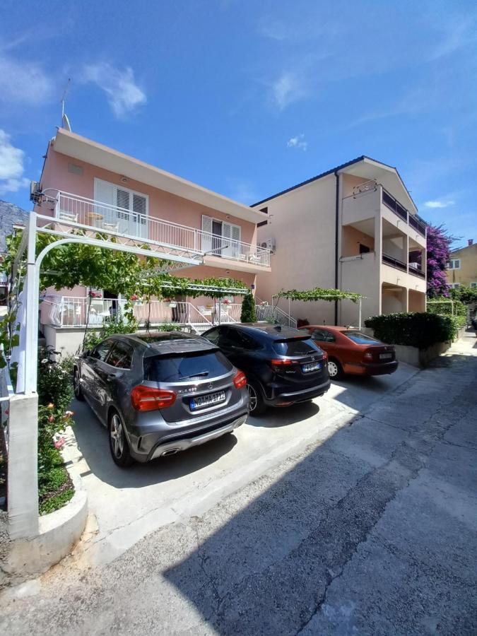 Baska Voda Apartments - Steps From The Beach, Free Parking, Central Location מראה חיצוני תמונה