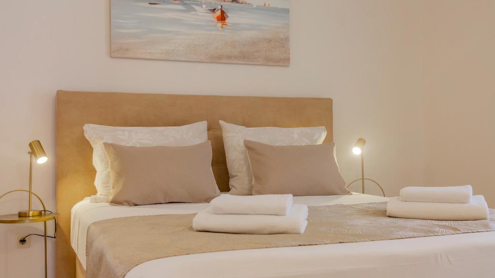 Baska Voda Apartments - Steps From The Beach, Free Parking, Central Location מראה חיצוני תמונה