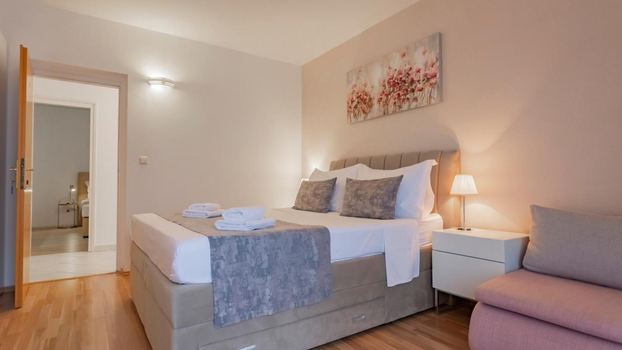 Baska Voda Apartments - Steps From The Beach, Free Parking, Central Location מראה חיצוני תמונה