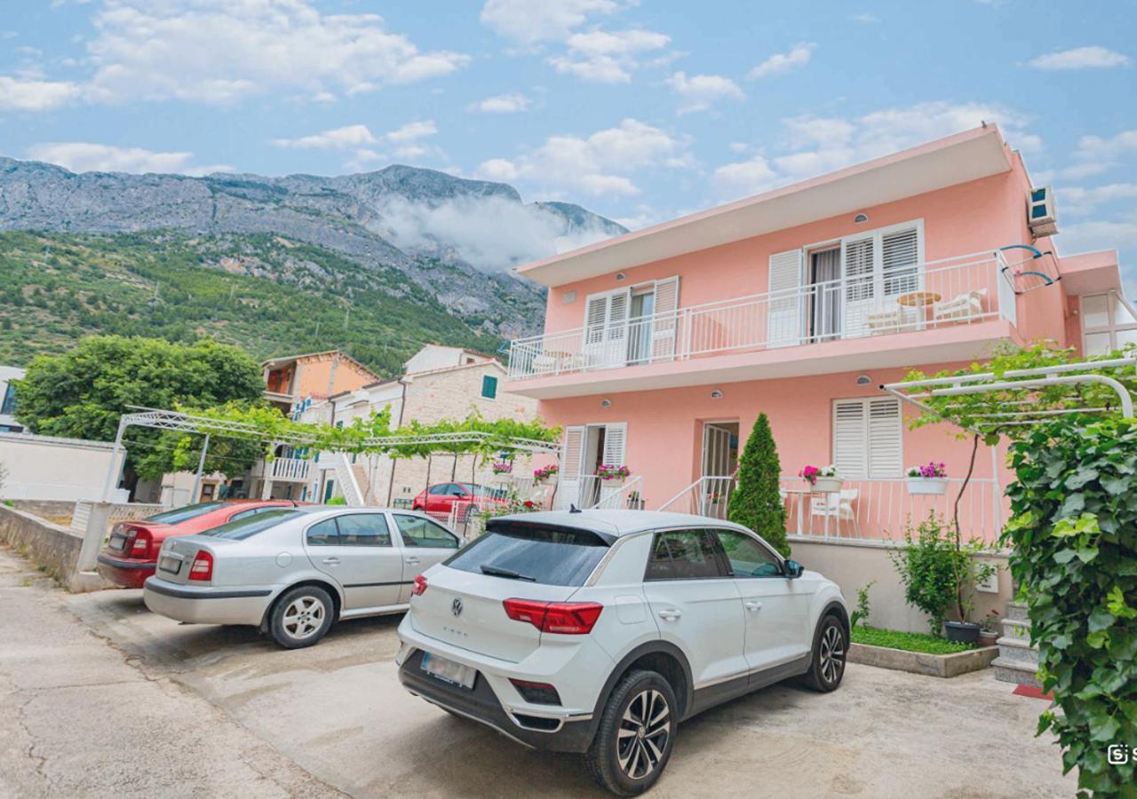 Baska Voda Apartments - Steps From The Beach, Free Parking, Central Location מראה חיצוני תמונה