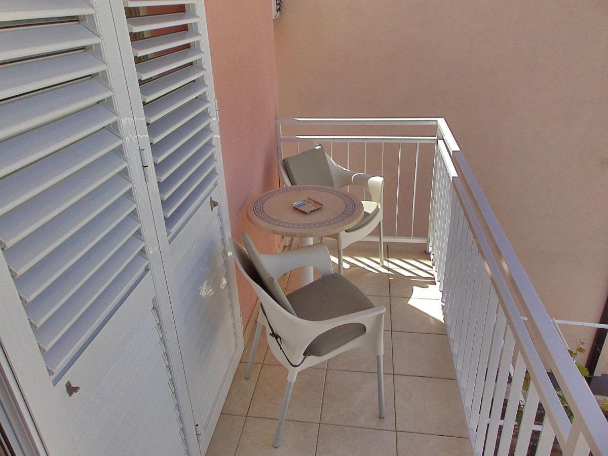 Baska Voda Apartments - Steps From The Beach, Free Parking, Central Location מראה חיצוני תמונה